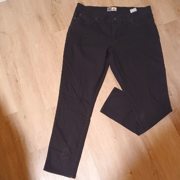 Levi's Plus Size Skinny Jean - Picture 1 of 7